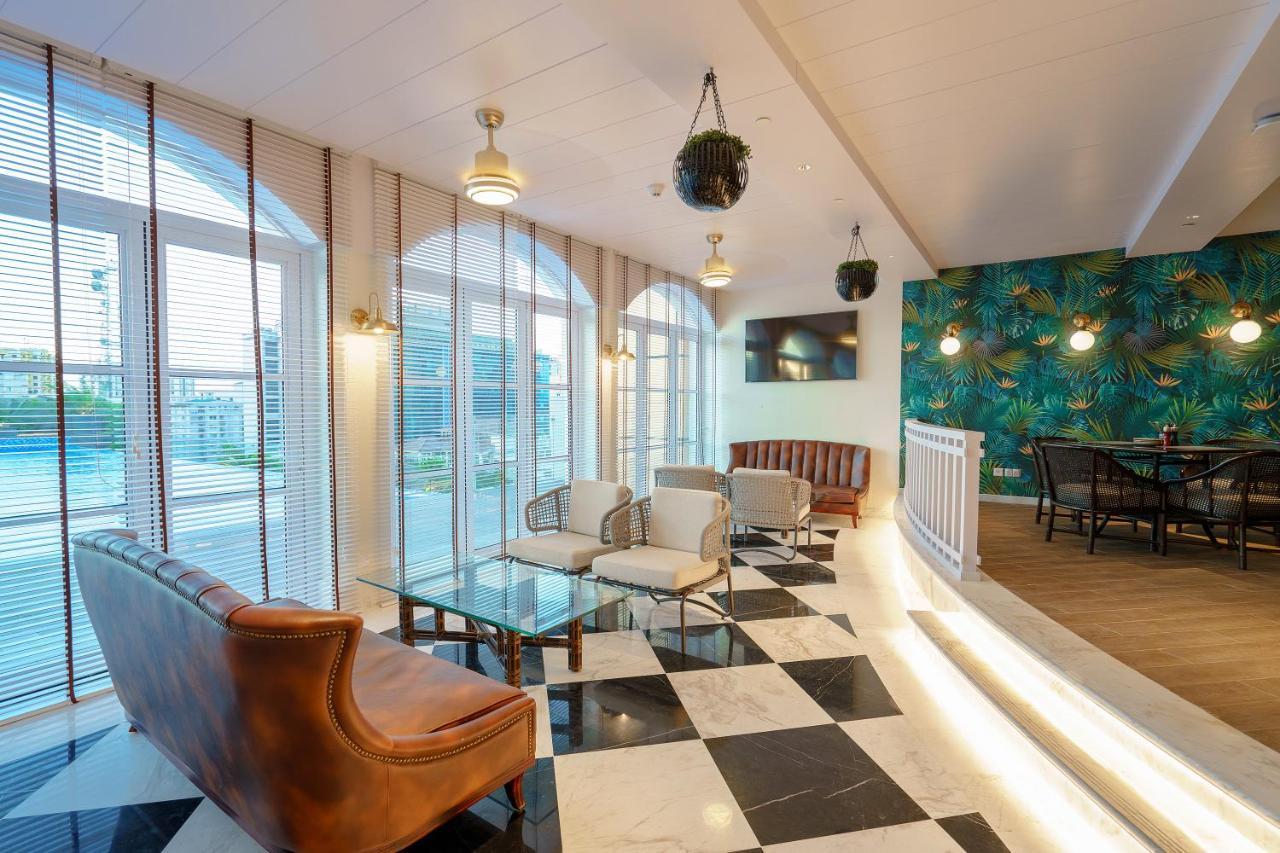 Johari Rotana فندق