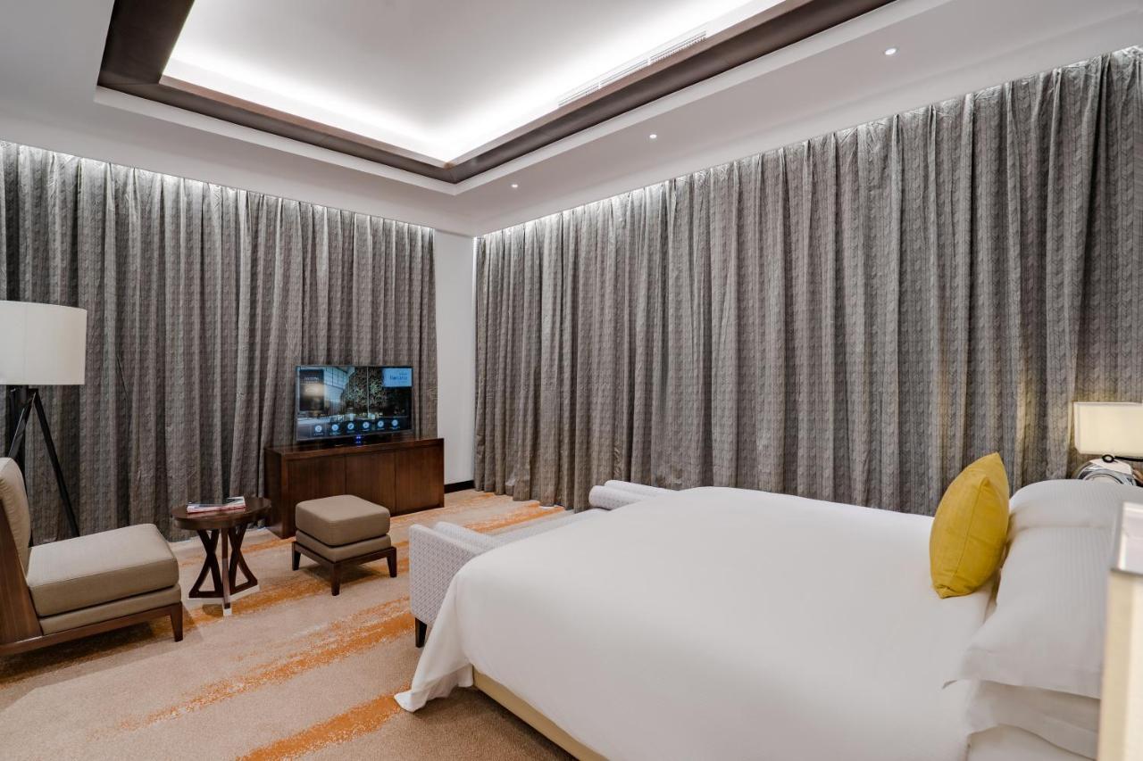 Johari Rotana 5*