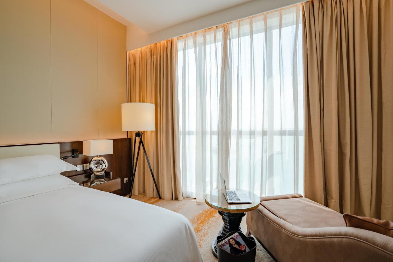 Johari Rotana 5*