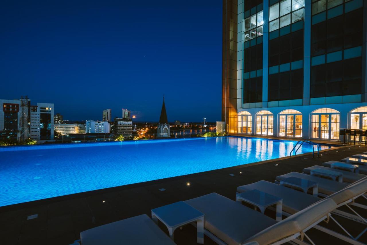 فندق Johari Rotana دار السلام